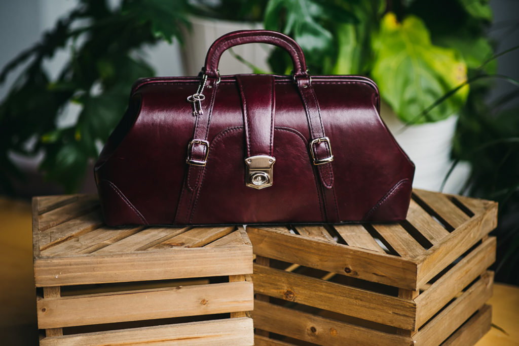 Heritage Collection Physician Style Bag Professional Case Inc